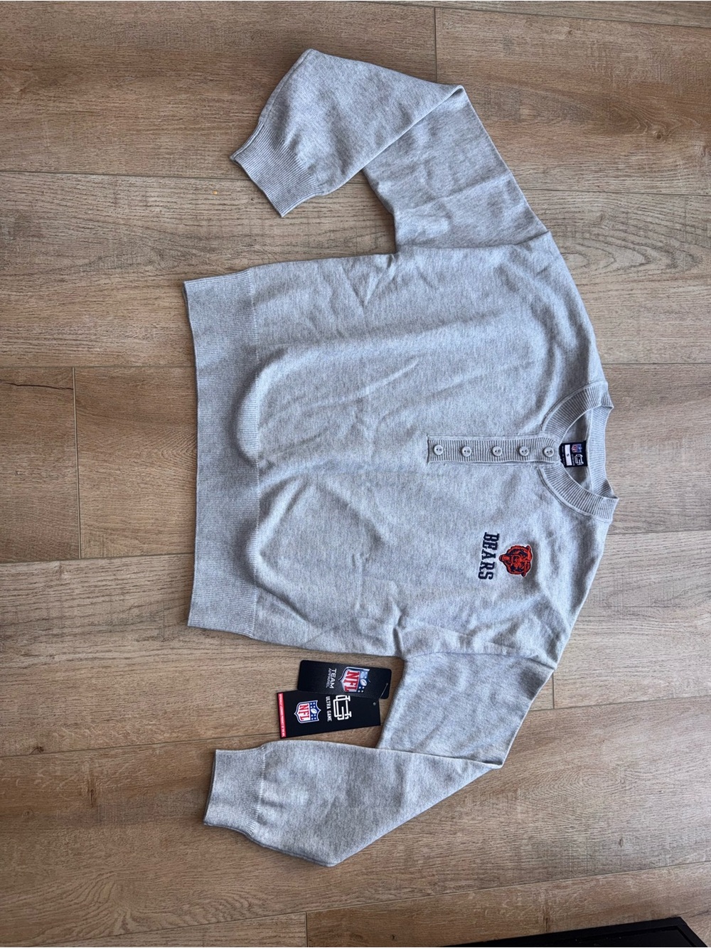 NFL women’s Gray Henley Sweatshirt